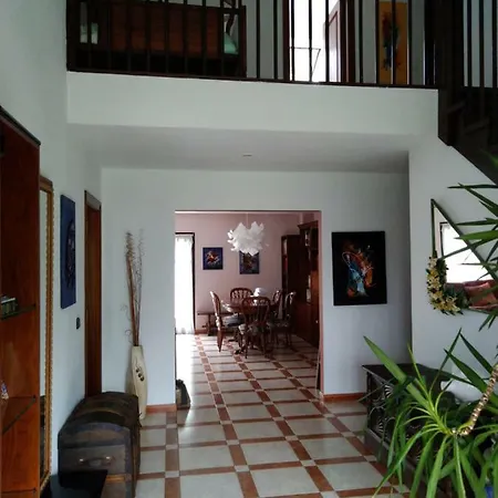 Compartimos Casa 民宿 Echavarri-Vina